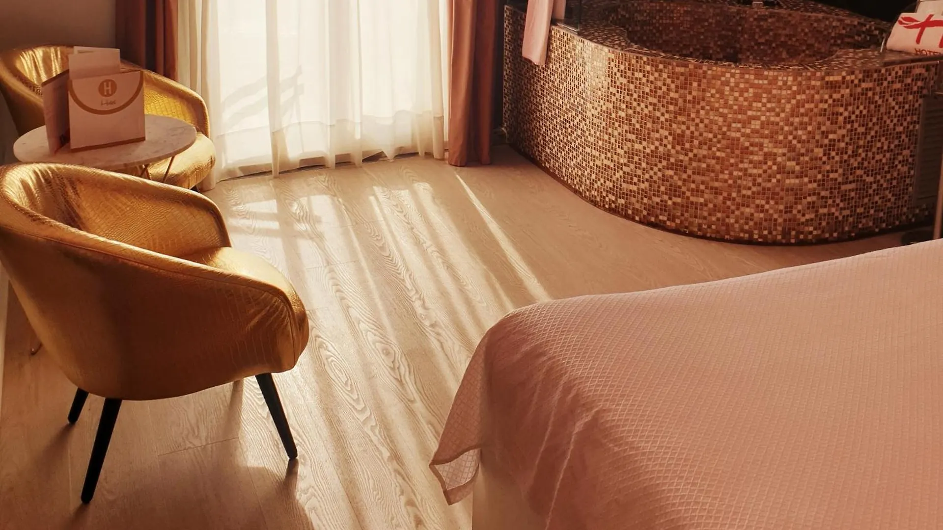 Hotel H グラノリェース